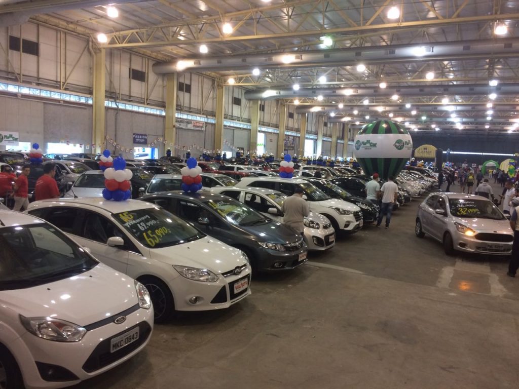 Rotas Comunicação - Evento – Feirão de semininovos tem carros a partir de R$ 25 mil em Joinville