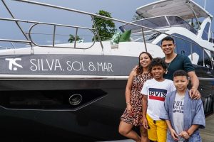Rotas Comunicação - FAMOSOS – Thiago Silva presenteia a família com iate de luxo