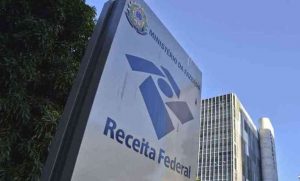 Receita libera entrada de 500 mil testes de Covid-19 em tempo recorde