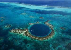 Submarino russo estabelece novo recorde do ponto mais profundo do planeta