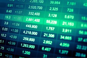 Ibovespa sobe com melhora do humor internacional em meio a falas de autoridade dos EUA; dólar cai a R$ 5,77