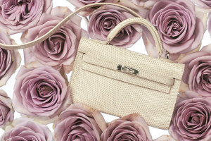 Em meio à Covid-19, mercado de luxo no Brasil se vira com o WhatsApp 
