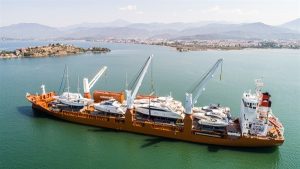 Hong Kong recebe a maior remessa de iates de sua história