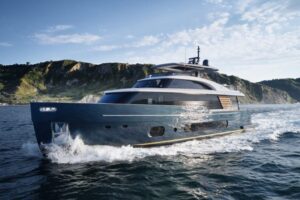 Azimut Yachts al FLIBS. Il debutto americano del Magellano 25 Metri