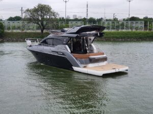 Rotas Comunicação - LUXO – Nova lancha de 47 pés da Triton Yachts é destaque no São Paulo Boat Show 2020