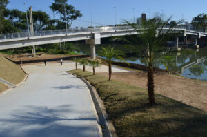 Com obras quase concluídas, rampa náutica já atrai visitantes