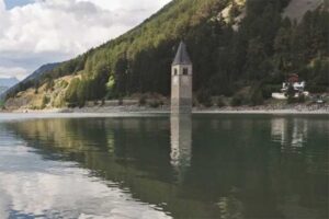 Cidade italiana ressurge depois de 70 anos submersa