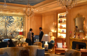 Turismo de luxo na França mostra experiências e história de excelência