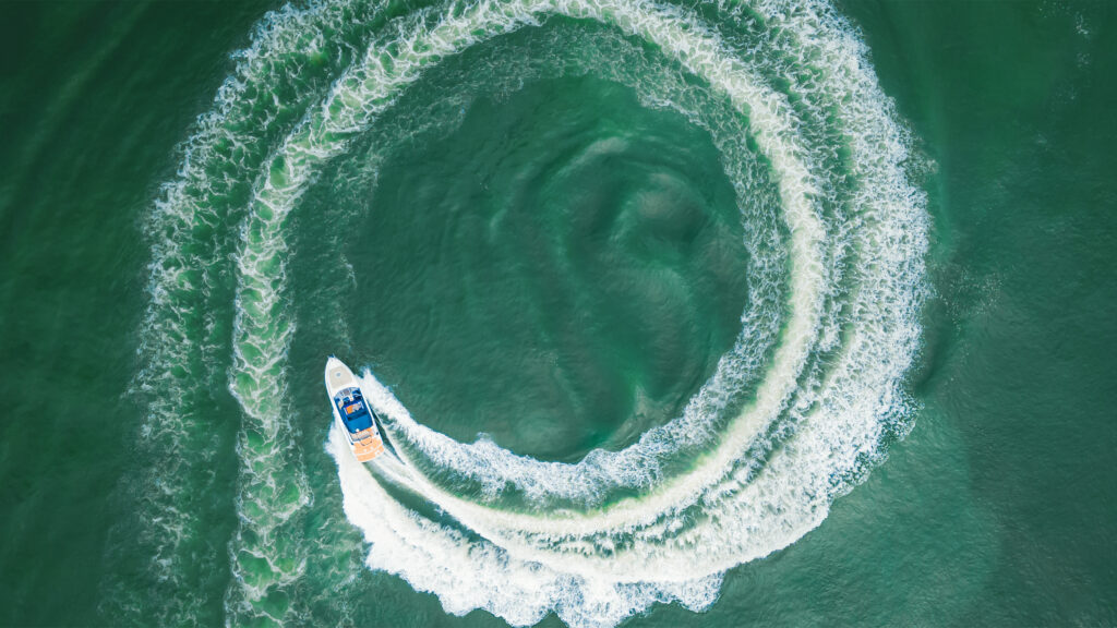 Rotas Comunicação - LUXO – LANCHA COM DESIGN DE CARRO ESPORTIVO DE LUXO SURPREENDE CONSUMIDORES