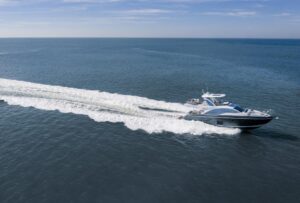 Azimut 56: Conforto residencial e imponência 