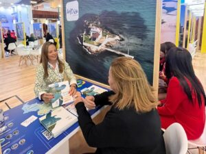 Angra aposta em feiras para atrair turistas de todo o mundo
