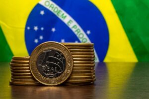 Brasil ultrapassa Canadá e ocupa 9º lugar no ranking das maiores economias do mundo, segundo o FMI
