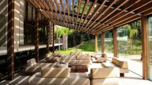 Clara Resort e Inhotim: o conceito de hospedagem de luxo com arte sem igual no mundo
