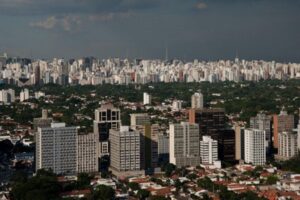 Luxo e Superluxo Além do Itaim Bibi: Mercado Imobiliário para Super-Ricos Floresce em Outras Regiões

 