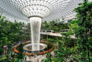 As Melhores Companhias Aéreas e Aeroportos do Mundo em 2025, Segundo a Forbes

