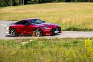 Híbrido da Mercedes AMG de US$ 200.000 é o carro favorito do ano, diz especialista